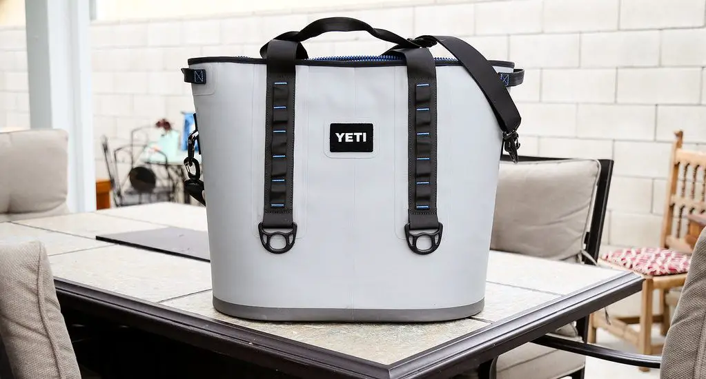 How long does a yeti cooler hold ice