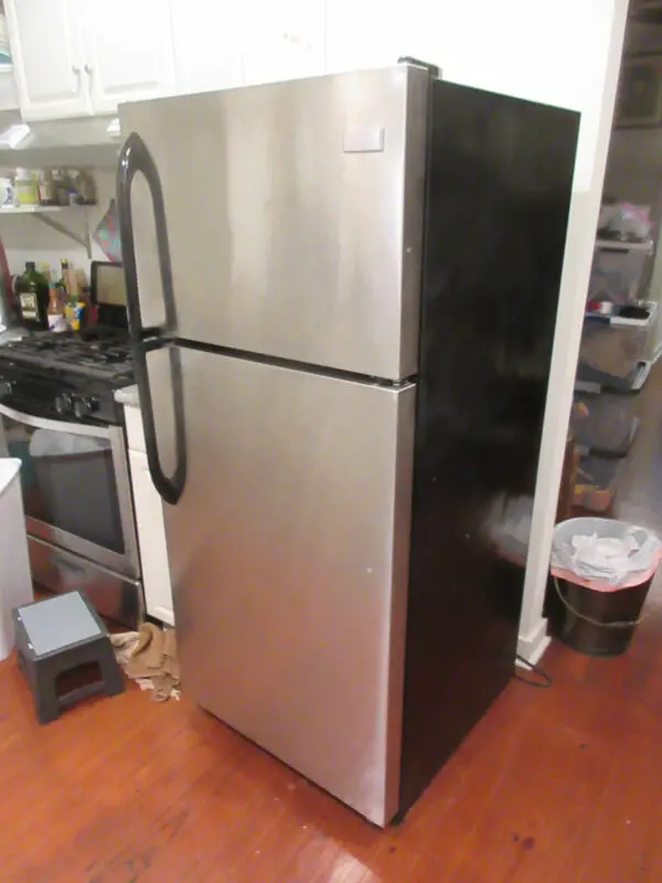 how to reset Frigidaire refrigerator